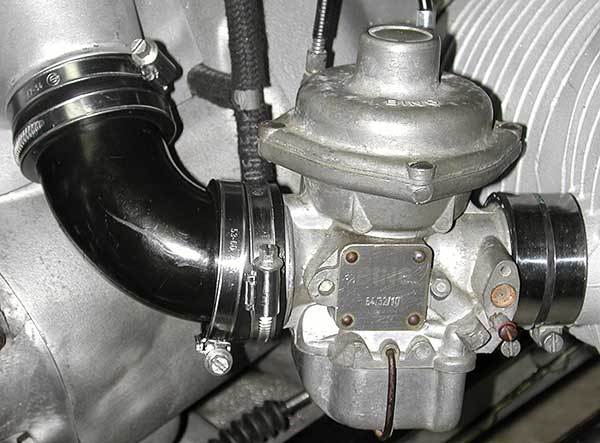 2269-right-side-carb-installed.jpg
